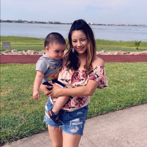 Meet your Posher, Crystal - Picture 1 of 1